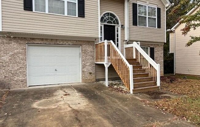 4 Bedroom 3 Bath Specious Home