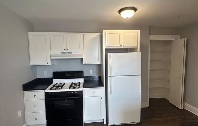 1 bed, 1 bath, 672 sqft, $1,200, Unit MSA-A7