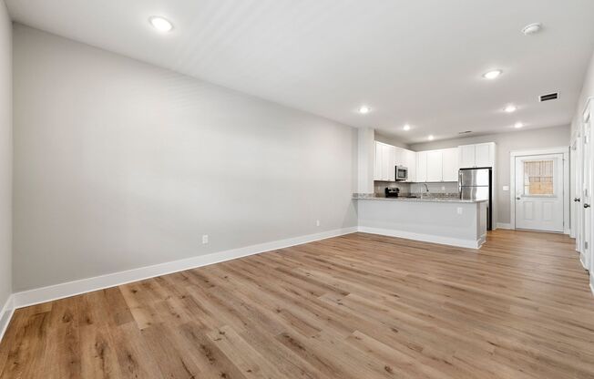 2 beds, 2.5 baths, 1,155 sqft, $1,465, Unit M-8