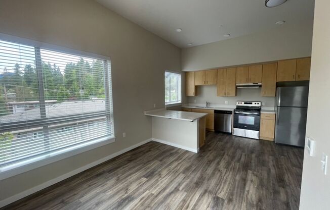 1 bed, 1 bath, 615 sqft, $1,595, Unit 401