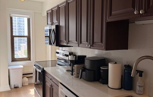 1 bed, 1 bath, 714 sqft, $2,616, Unit 0901