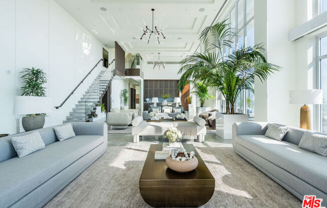 6 beds, 9.5 baths, 19,313 sqft, $80,000, Unit PH