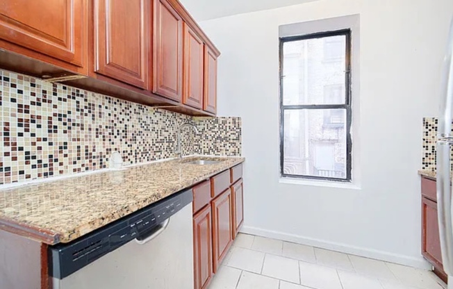 1590 AMSTERDAM AVE
