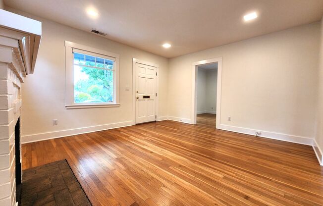 Spacious 4 bedroom home in Old Palo Alto Available now.--  Offering a short Term Lease