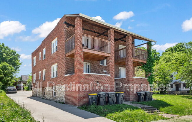 4105 E LINWOOD BLVD