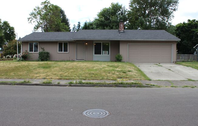 3 or 4 bedroom, 2 bath updated home in Hillsboro near Intel Jones Farm