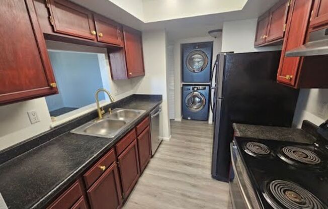 Ground-Level 1-Bedroom Condo in Southeast Aurora