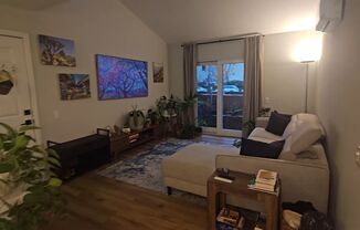 2 beds, 2 baths, $2,800, Unit # 203
