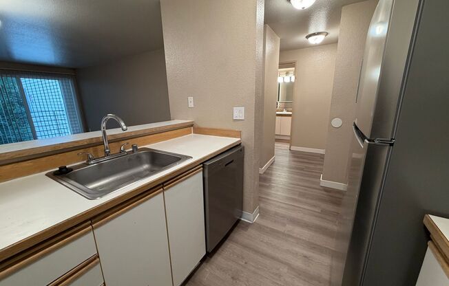 1 bed, 1 bath, 715 sqft, $1,795, Unit 327