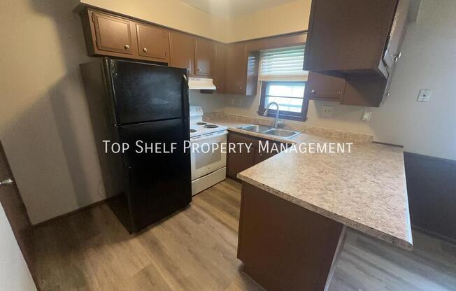 4621 VALDEZ DR