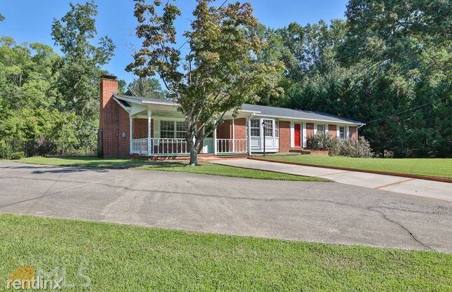 851 R Flagler Circle SE