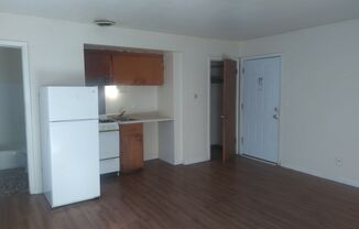 Studio, 1 bath, $650