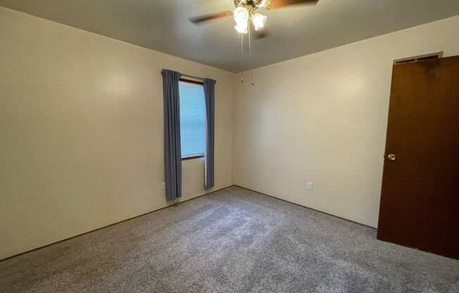 3 beds, 1 bath, $1,450