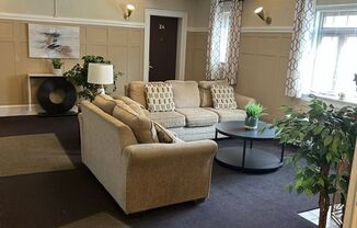 Large 1 bedroom Heat, Hot Water and WIFI Included, 2 blocks from Elm Park in WPI South Village
