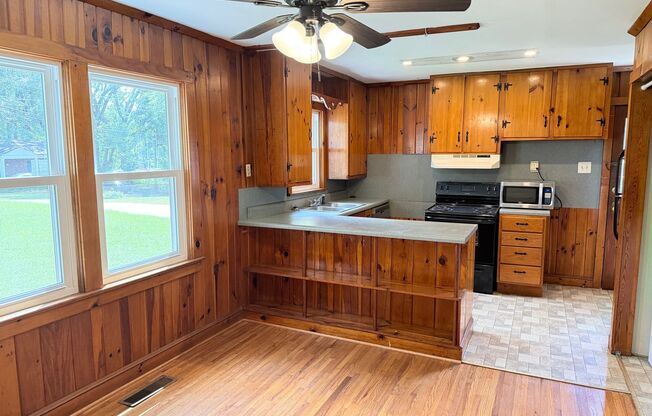 Three Bedroom on Pine Needle Available!