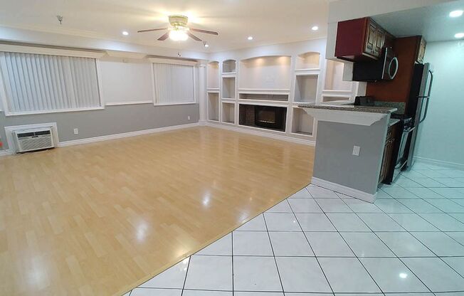 2 beds, 2 baths, 910 sqft, $2,950, Unit 215