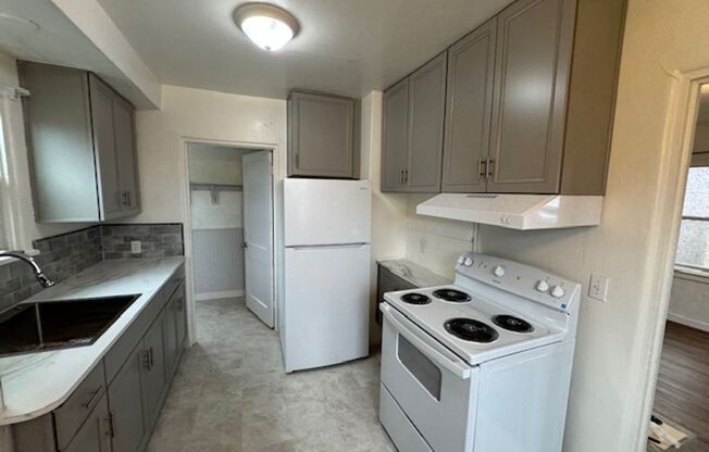 2 beds, 1 bath, $1,450