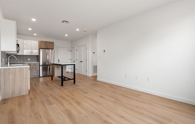 1 bed, 1 bath, 640 sqft, $3,550, Unit 506