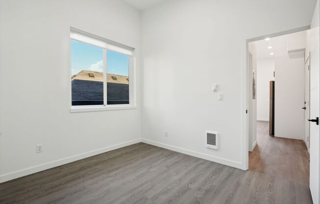 1 bed, 1 bath, 420 sqft, $1,495, Unit 16