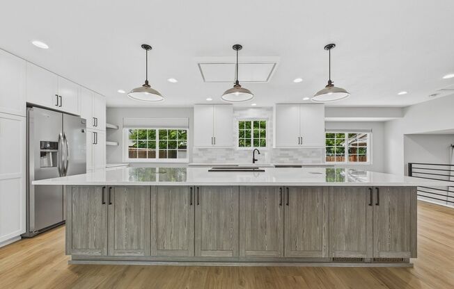 Gorgeous Home in Centennial!