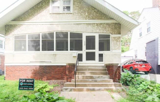 3 Bedroom 2 Bathroom Family Home