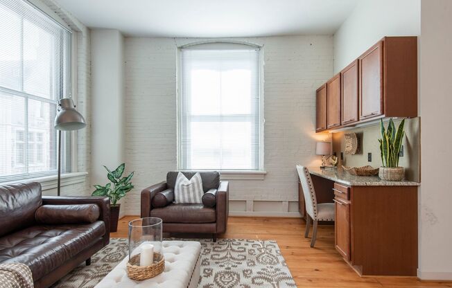 1 bed, 1 bath, 715 sqft, $1,795, Unit #601