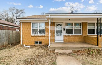 2101 - 2103 S. Old Manor Rd.