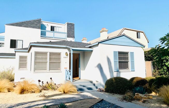 FANTASTIC 2 BD/1 BA CONDO IN CROWN POINT! 1 CAR GARAGE INCLUDED! $3,495/mo