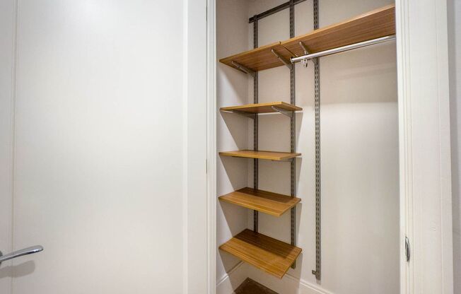 1 bed, 1 bath, $2,800, Unit 201