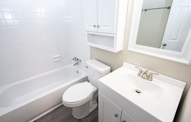 2 beds, 1.5 baths, 1,000 sqft, $1,275, Unit 28