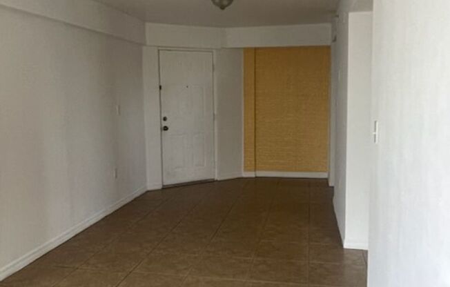 1 bed, 1 bath, 450 sqft, $1,800