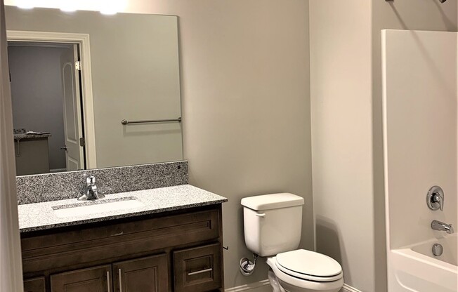 1 bed, 1 bath, 848 sqft, $775, Unit 35