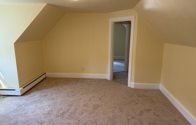 5 BROWN AVE