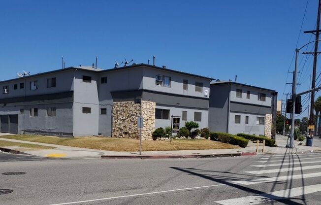 Midtown - 4729 San Vicente