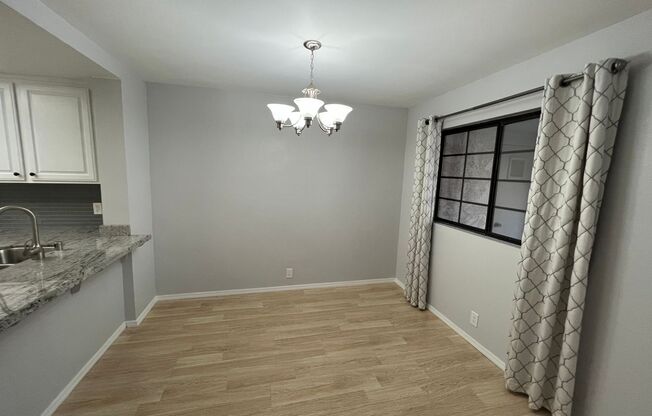 Cute Condo in Central Camarillo