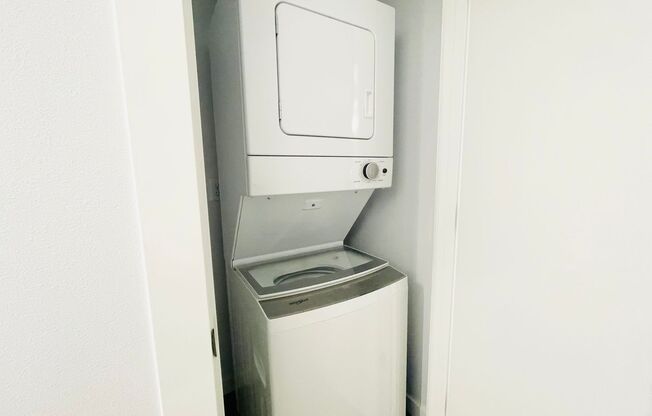 Studio, 1 bath, 730 sqft, $1,695, Unit Hamrick B01