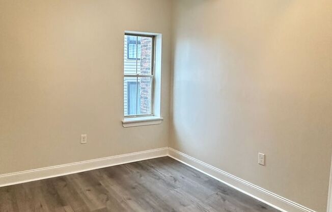 2 beds, 1 bath, 600 sqft, $1,375