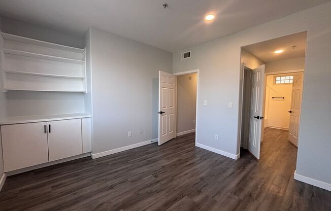 2 beds, 2 baths, 1,069 sqft, $2,998, Unit 209