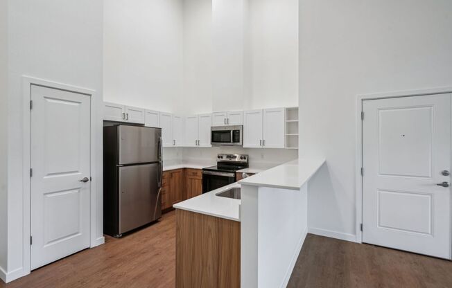 2 beds, 2 baths, 982 sqft, $2,024, Unit 80