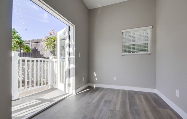 2 beds, 2 baths, 974 sqft, $3,195, Unit 4753-2