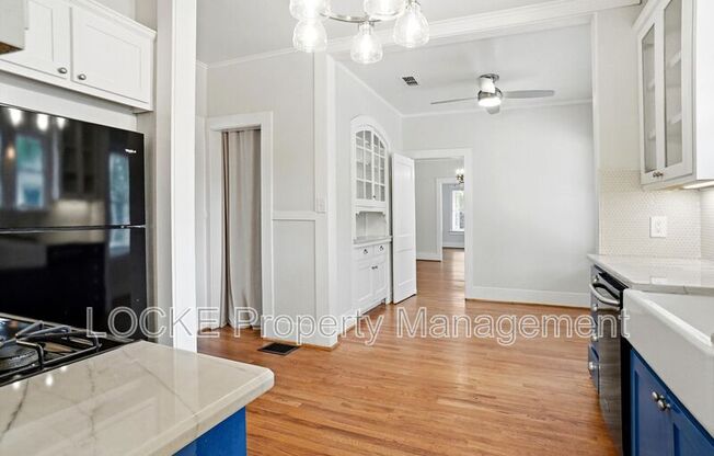 2615 COCKRELL AVE