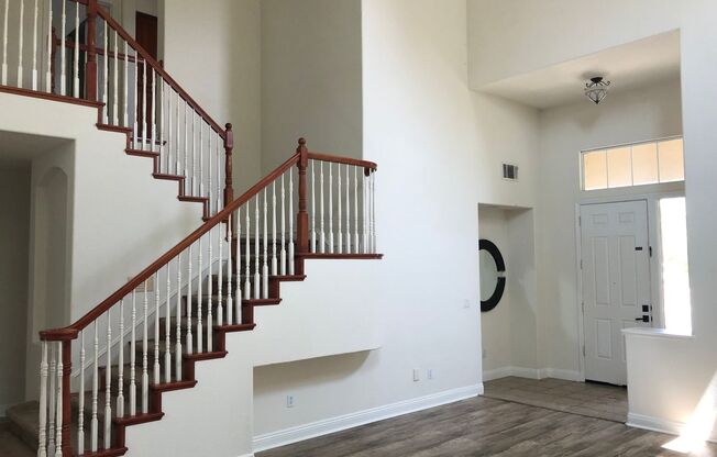 Well Maintained Stoneridge West Village Home!