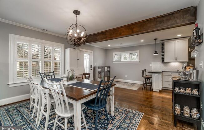 Charming Detached Colonial Minutes from Old Town