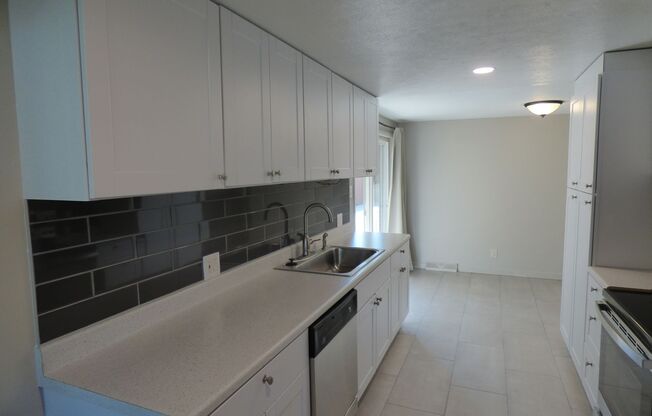 $0 DEPOSIT OPTION! RANCH STYLE HOME IN PRIME VIRGINIA VILLAGE!!!