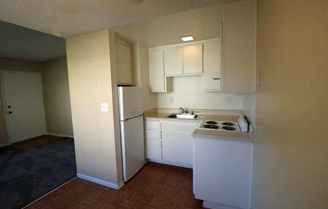 Heritage Plaza Apartment Homes Kitchen