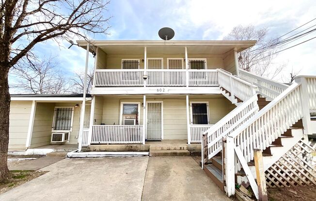 602 Lovett Ave