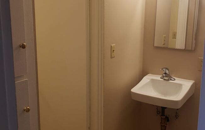 1 bed, 1 bath, 541 sqft, $1,625, Unit 1910-106