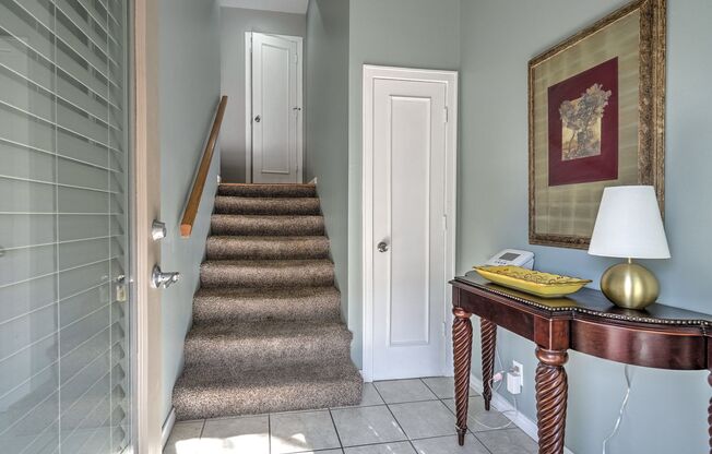Beautiful 2+ Bedroom, 4 Level Townhome With Loft!