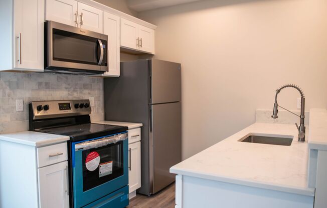 2 beds, 1 bath, 719 sqft, $2,995, Unit 305