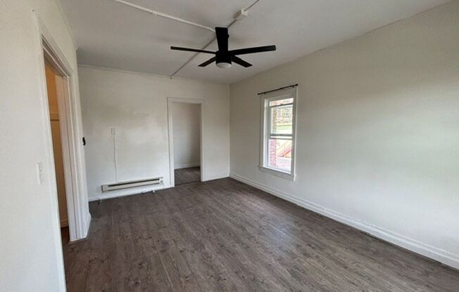Studio, 1 bath, $1,275, Unit 201